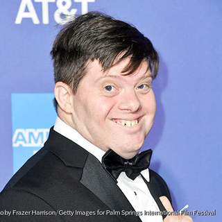 ザック・ゴッツァーゲン